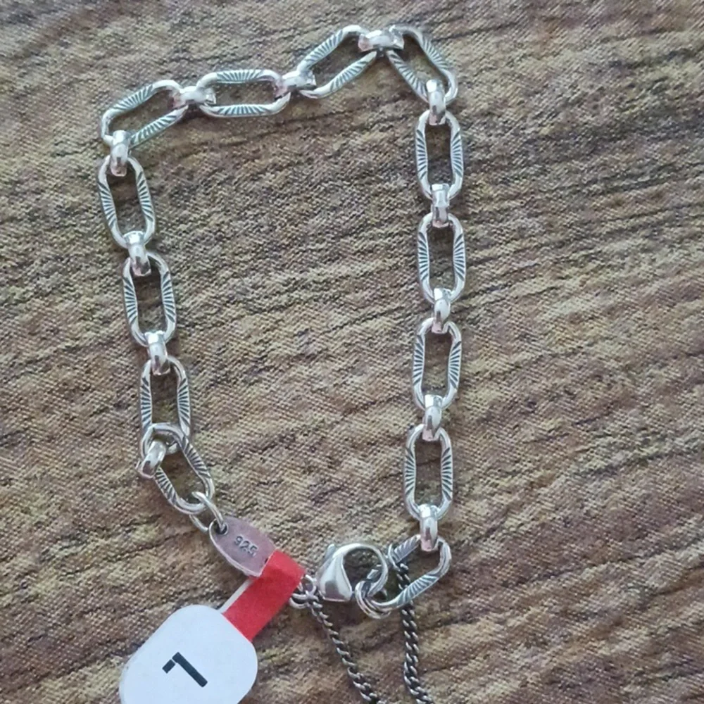 James Avery woman's bracelet - Picture 3 of 4